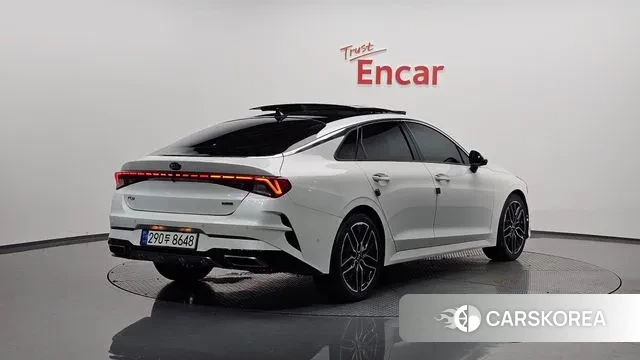 Kia K5 3rd generation 2021 Белый из Кореи