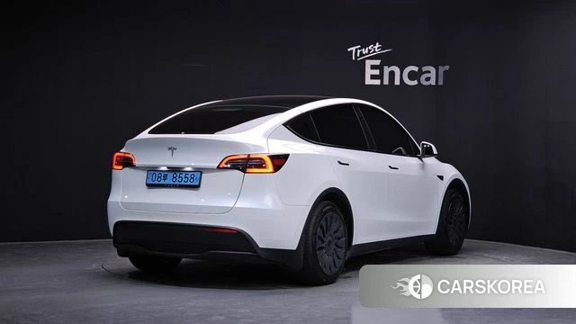 Tesla Model Y 2024 Белый из Кореи