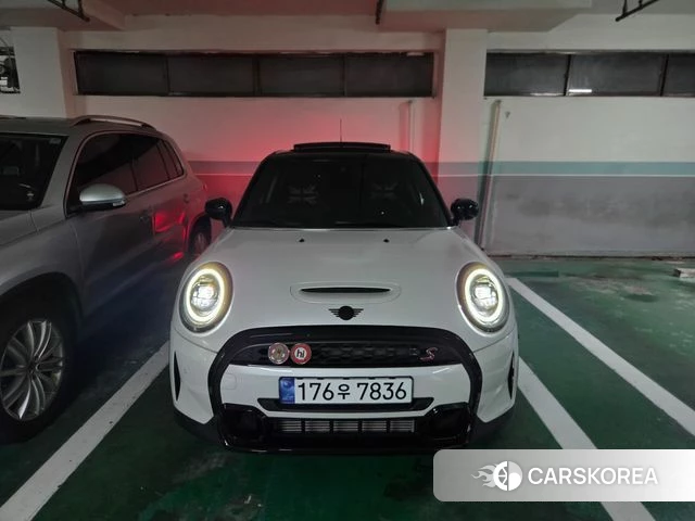 Mini Cooper S 2024 Белый из Кореи