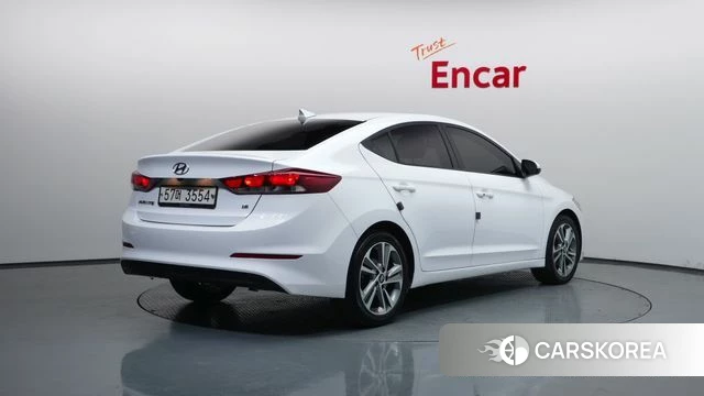 Hyundai Avante AD 2018 Белый из Кореи