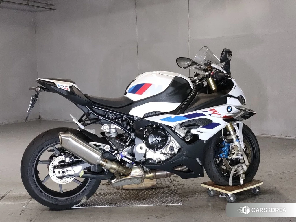 Проданный BMW S1000RR 2023 из Японии