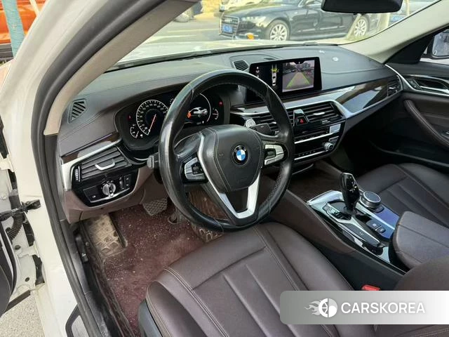BMW 5 series 2019 Белый из Китая