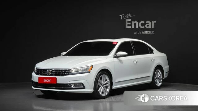 Volkswagen The New Passat 2018 Белый из Кореи
