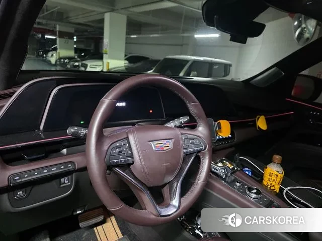 Cadillac Escalade 5th Generation 2023 Черный из Кореи