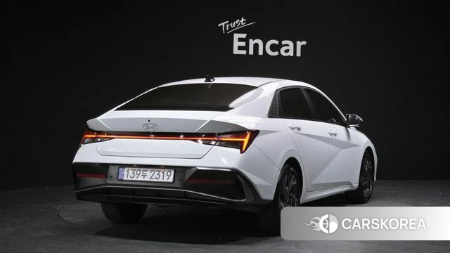 Hyundai The New Avante (CN7) 2025 Белый из Кореи