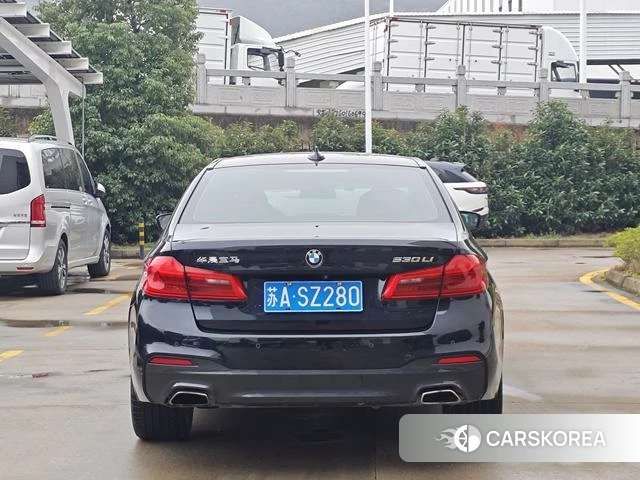 BMW 5 series 2018 Синий из Китая