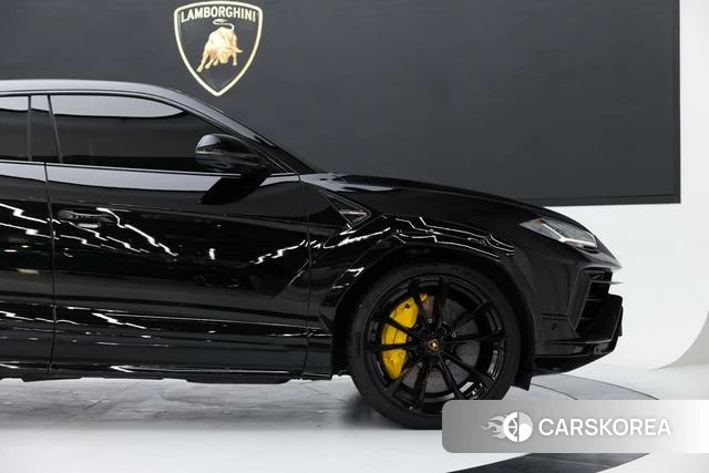 Lamborghini Urus 2023 Черный из Китая