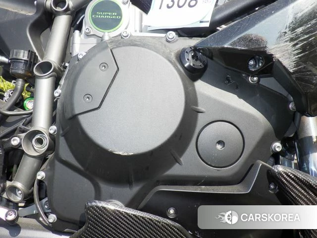 Engine photo