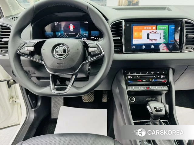 Skoda Krok 2022 Белый из Китая
