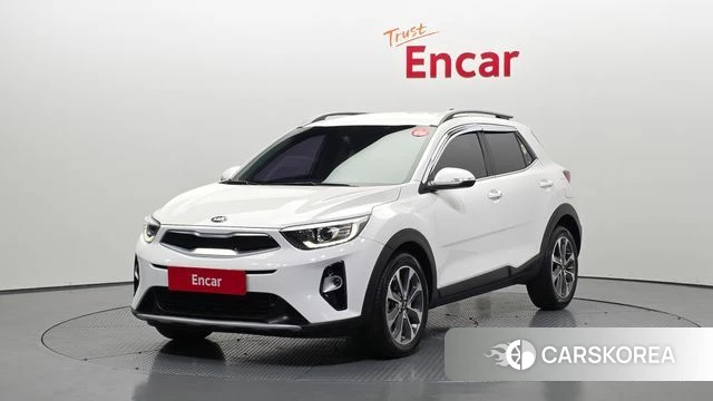 Kia Stonic 2018 Белый из Кореи