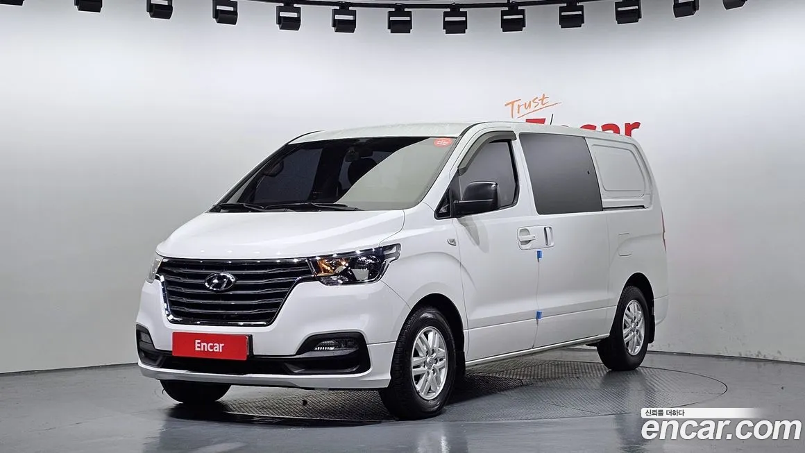 Hyundai The New Grand Starex 2019 Белый из Кореи