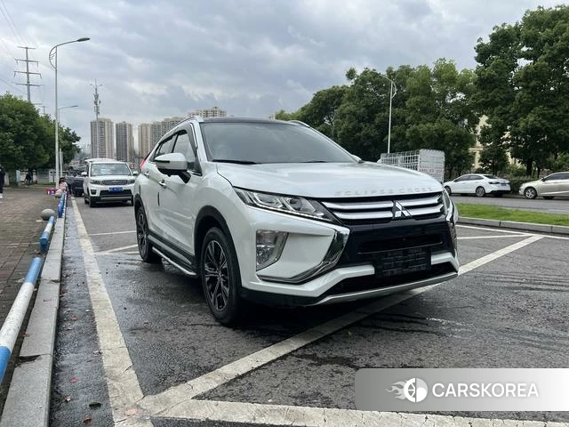 Mitsubishi  Yi Ge 2020 Белый из Китая