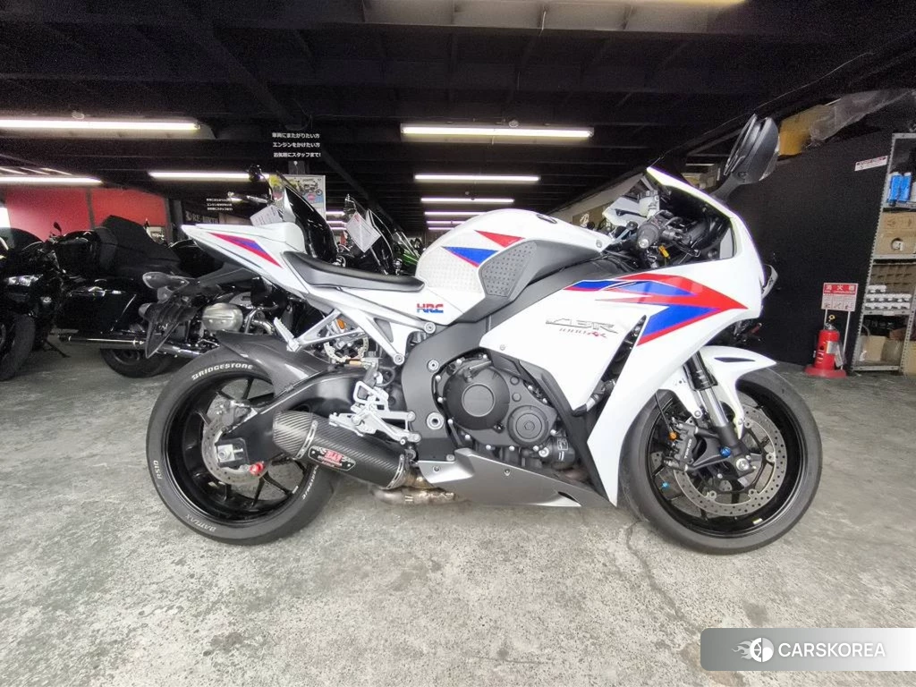 Проданный Honda CBR1000RR 2014 из Японии