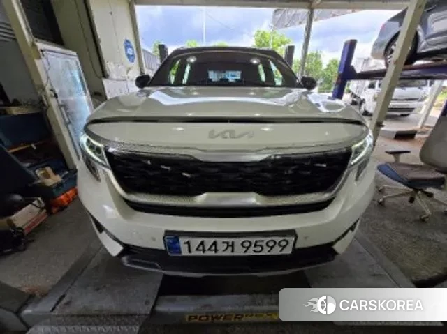 Kia Seltos 2021 Белый из Кореи