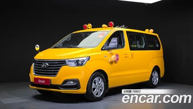 Hyundai The New Grand Starex 2018 Желтый из Кореи