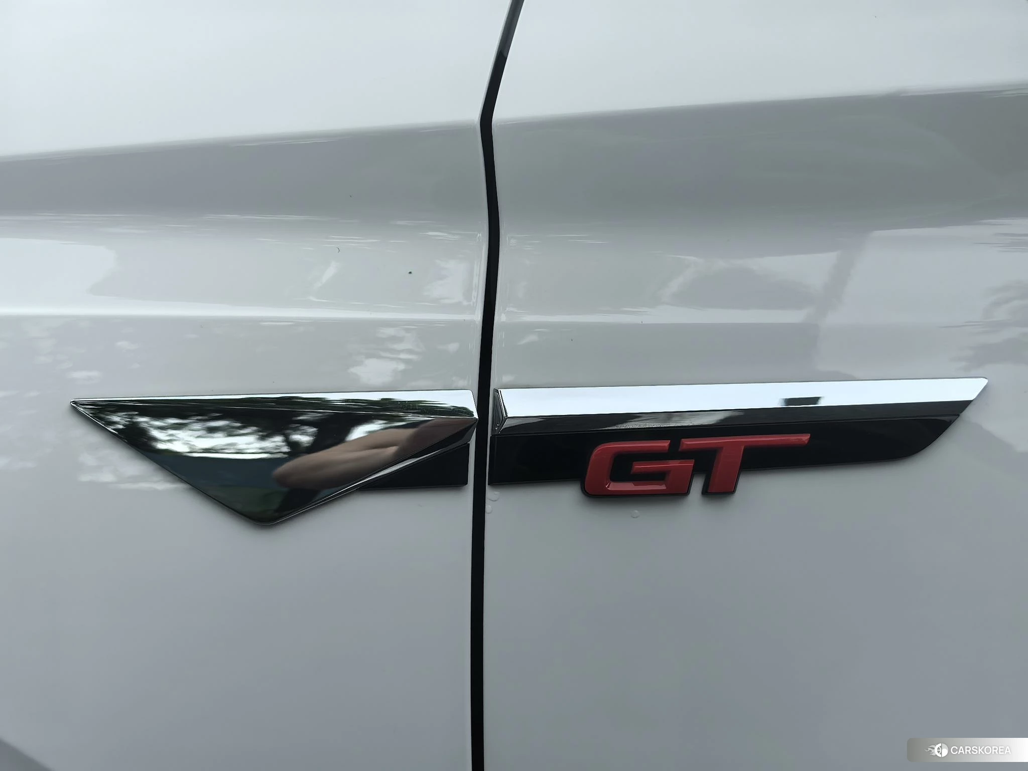 Skoda Komik GT 2022 Белый из Китая