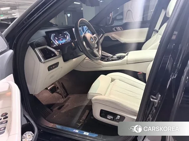 BMW X6 (G06) 2024 Черный из Кореи