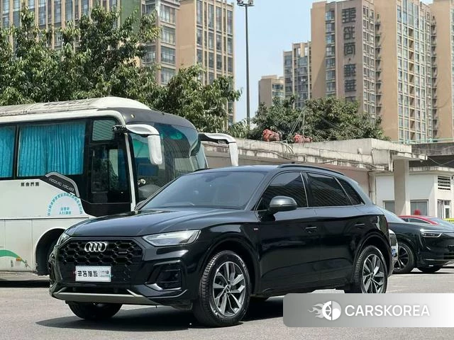 Audi Q5L 2024 Черный из Китая