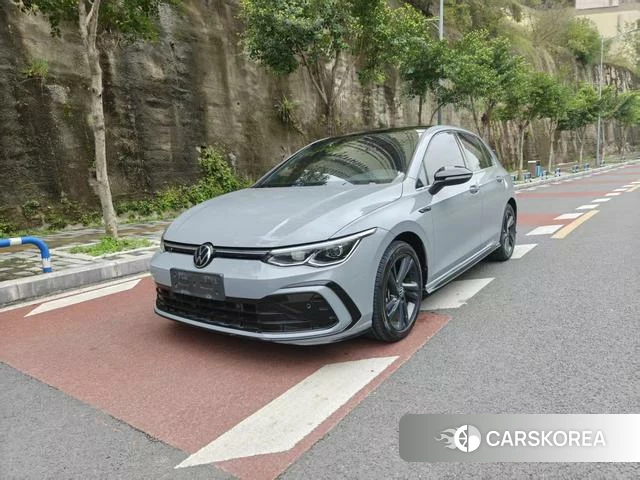 Volkswagen Golf 2021 Серебристо-серый из Китая