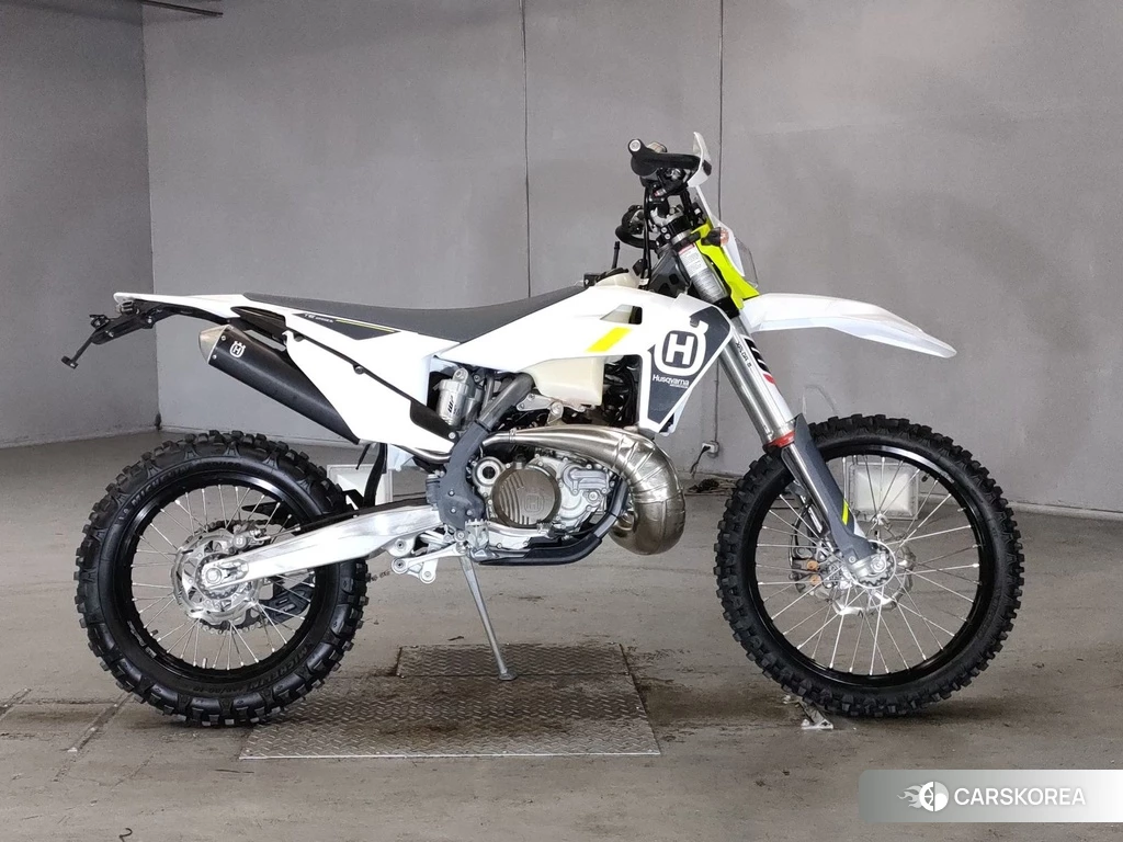 Проданный Husqvarna TE250 2022 из Японии