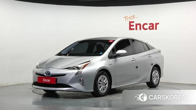 Toyota Prius 4th Generation 2018 Серебряный из Кореи