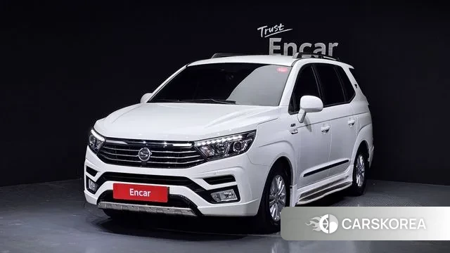 Ssangyong Korando Turismo 2018 Белый из Кореи