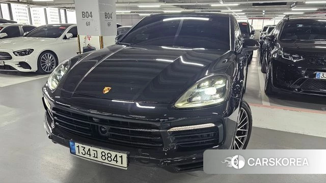 Porsche Cayenne (PO536) 2022 Черный из Кореи