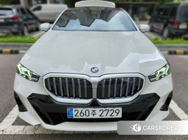BMW 5 Series (G60) 2024 Белый из Кореи