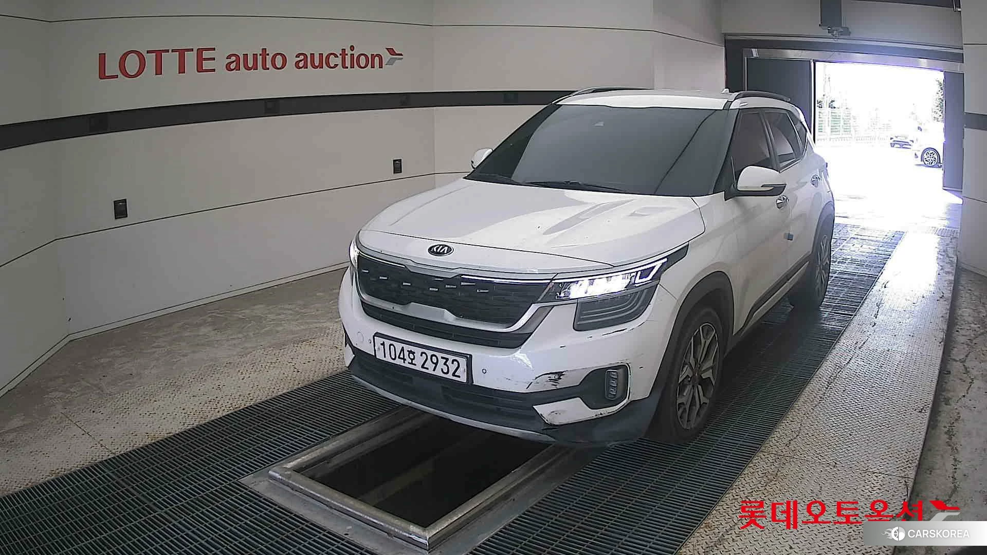Kia Seltos 2021 Snow White Pearl из Кореи