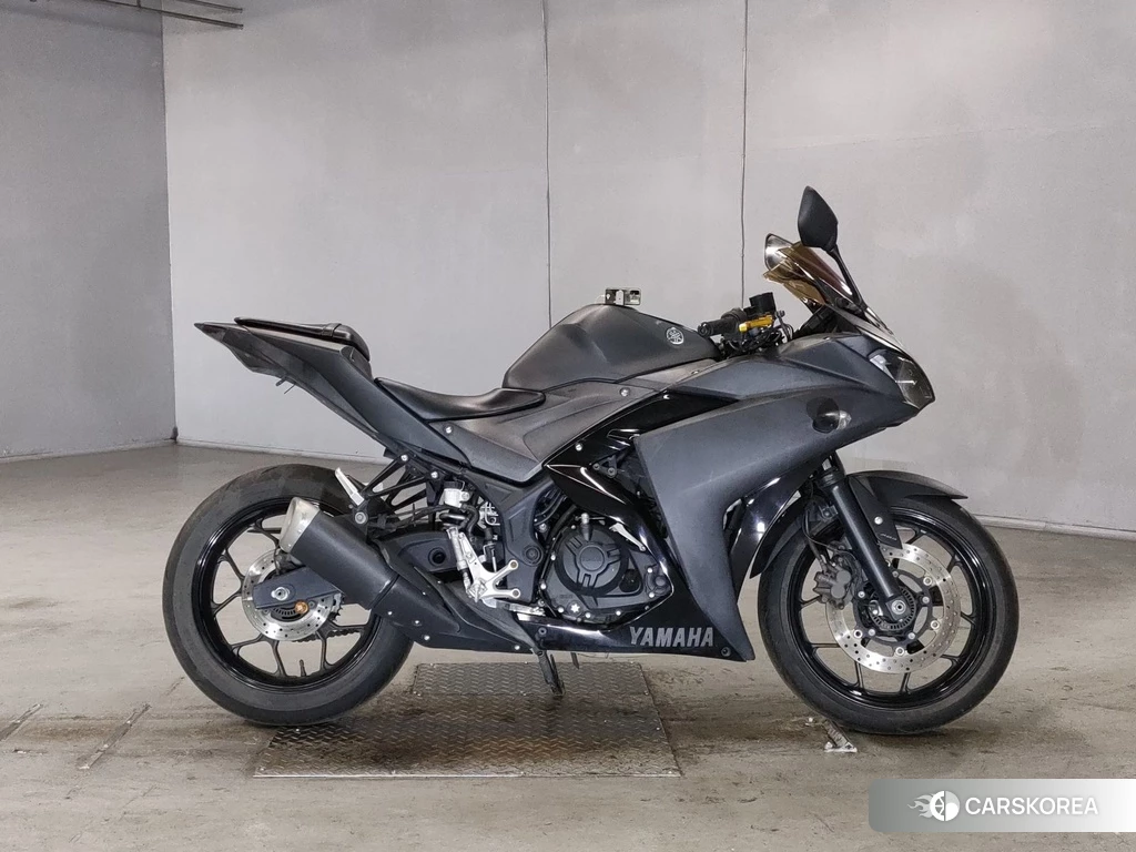 Проданный Yamaha YZF-R25 2016 из Японии