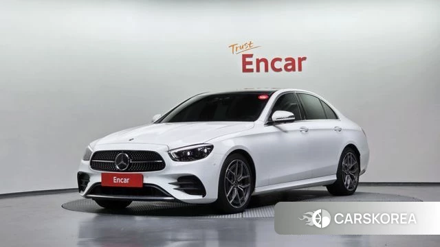 Mercedes-Benz E-Class W213 2022 Белый из Кореи