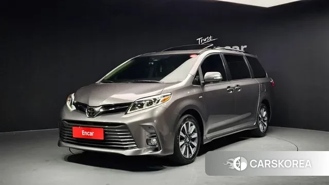 Toyota Sienna 2019 Серый из Кореи