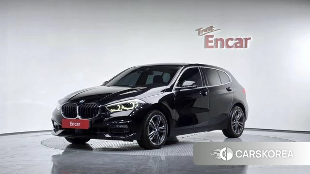 BMW 1 Series (F40) 2021 Черный из Кореи