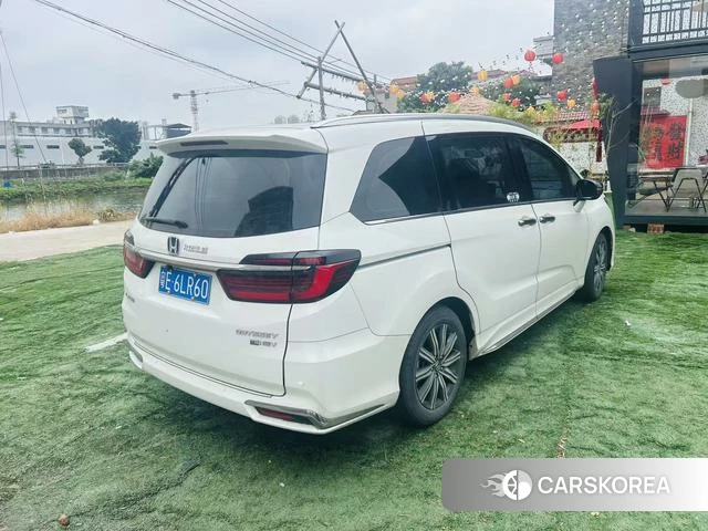Honda Odyssey 2022 Белый из Китая