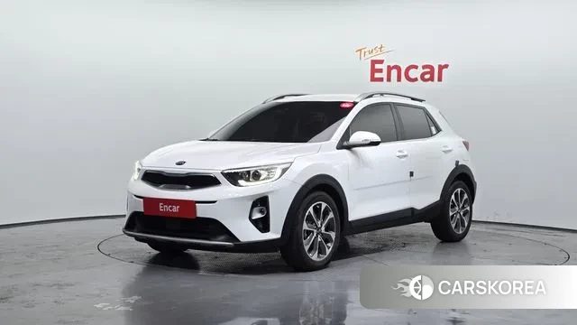 Kia Stonic 2018 Белый из Кореи