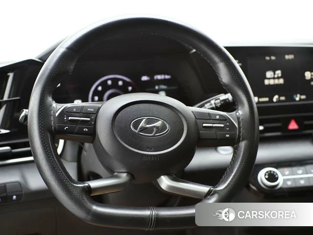 Hyundai Elantra 2023 Синий из Китая