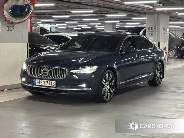 Volvo S90 2022 Синий из Кореи