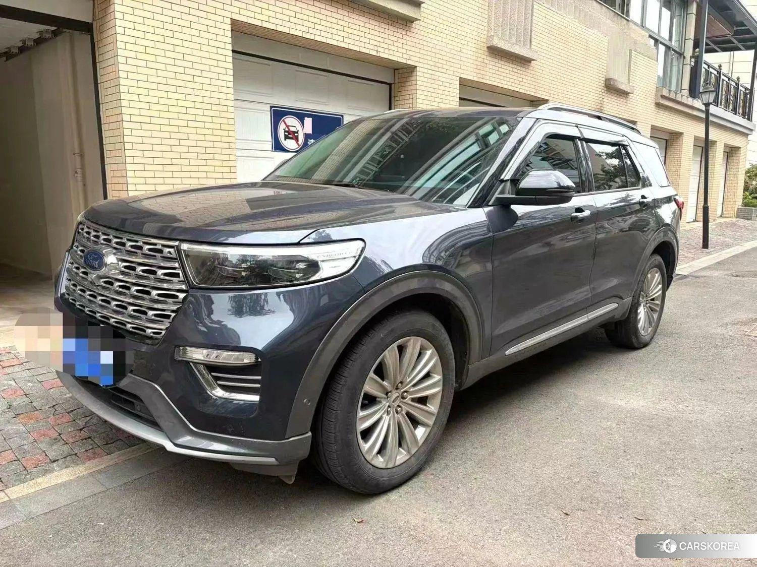 Ford Explorer 2020 Темно-серый из Китая