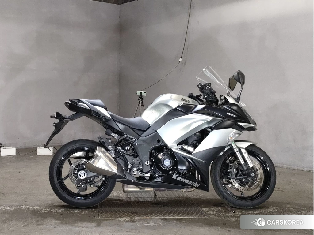 Проданный Kawasaki NINJA 1000 2018 из Японии