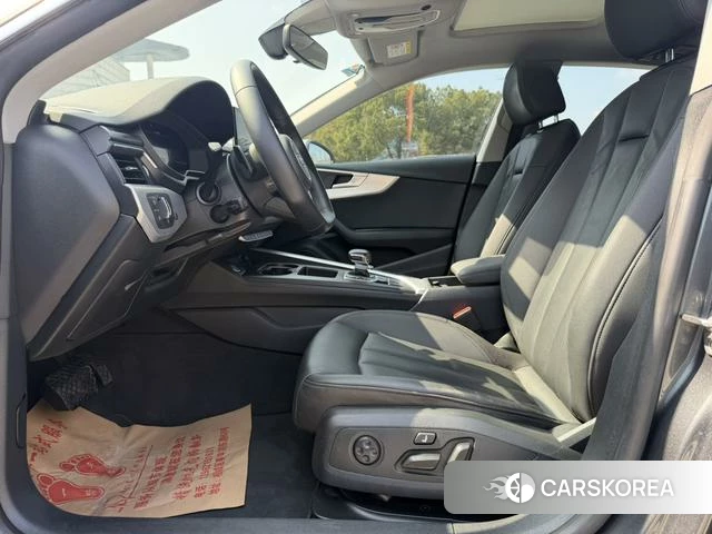 Audi A5 2021 Белый из Китая