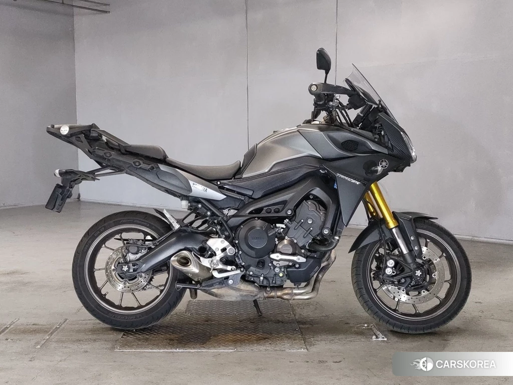 Проданный Yamaha MT-09 2015 из Японии
