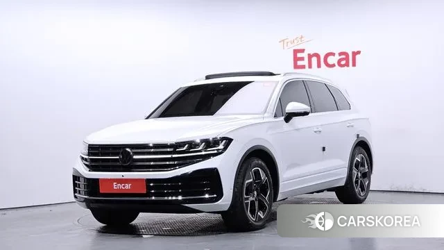 Volkswagen Touareg 3rd generation 2024 Белый из Кореи