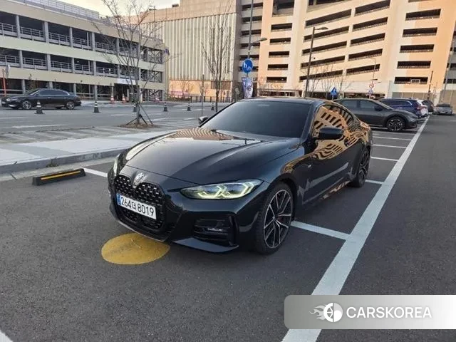 BMW 4 Series (G22) 2023 Черный из Кореи