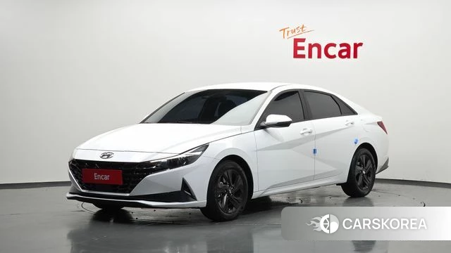 Hyundai Avante Hybrid (CN7) 2023 Белый из Кореи