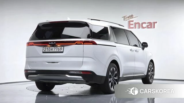 Kia Carnival 4th generation 2023 Белый из Кореи