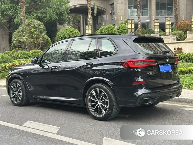 BMW X5 (imported) 2022 Черный из Китая