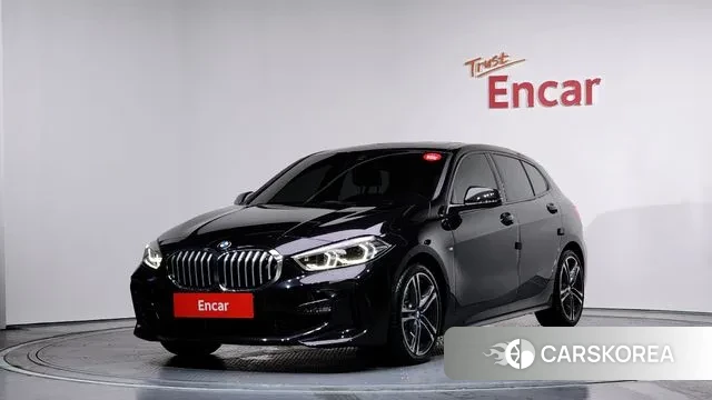 BMW 1 Series (F40) 2024 Черный из Кореи