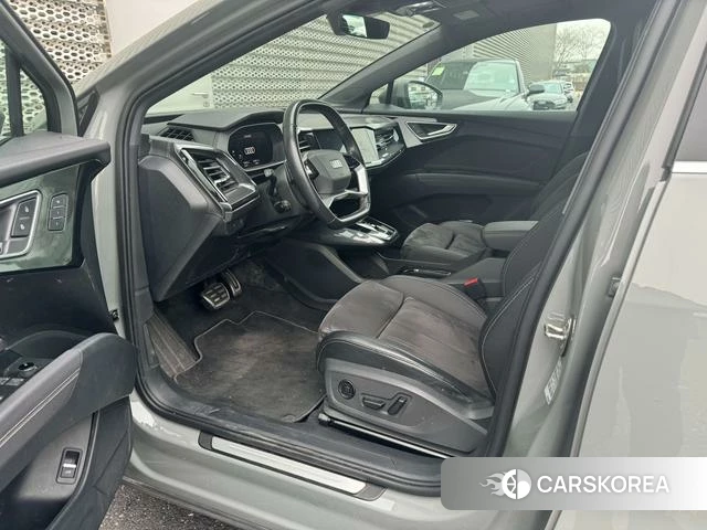 Audi Q4 e-tron 2023 Темно-серый из Китая