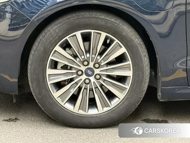Ford Mondeo PHEV 2020 Синий из Китая