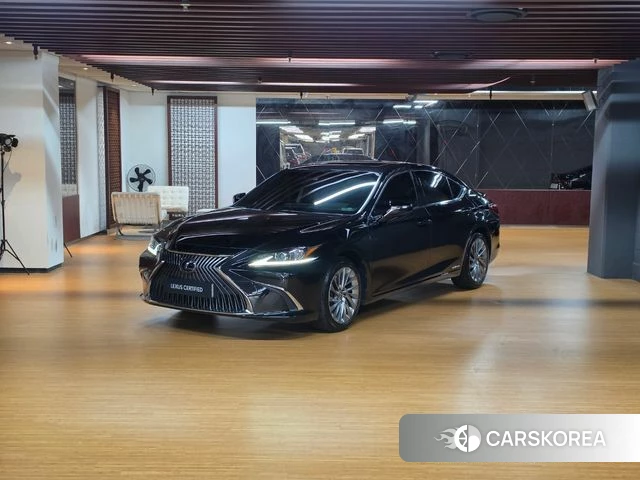 Lexus ES300h 7th generation 2020 Черный из Кореи